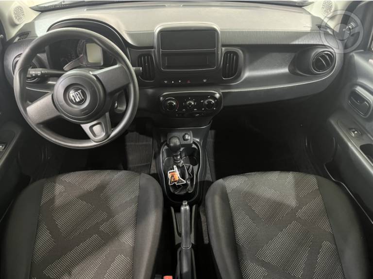 FIAT - MOBI 1.0 8V EVO FLEX LIKE. MANUAL - 2022/2023 - BRANCA - R$ 54.900,00