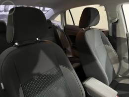 VOLKSWAGEN - VIRTUS 1.0 200 TSI COMFORTLINE AUTOMÁTICO - 2021/2022 - BRANCA - R$ 88.900,00