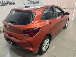CHEVROLET - ONIX 1.0 LT 12V FLEX 4P MANUAL - 2020/2020 - LARANJA - R$ 63.900,00