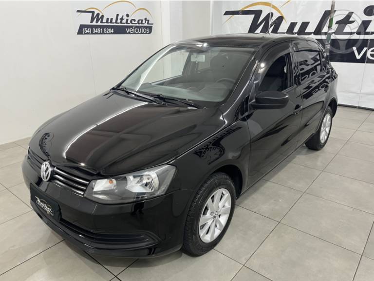 VOLKSWAGEN - GOL 1.6 MI 8V FLEX 4P MANUAL G.VI - 2012/2013 - PRETA - R$ 36.900,00