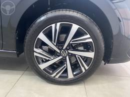 VOLKSWAGEN - VIRTUS 1.0 200 TSI HIGHLINE AUTOMÁTICO - 2023/2024 - PRETA - R$ 121.500,00