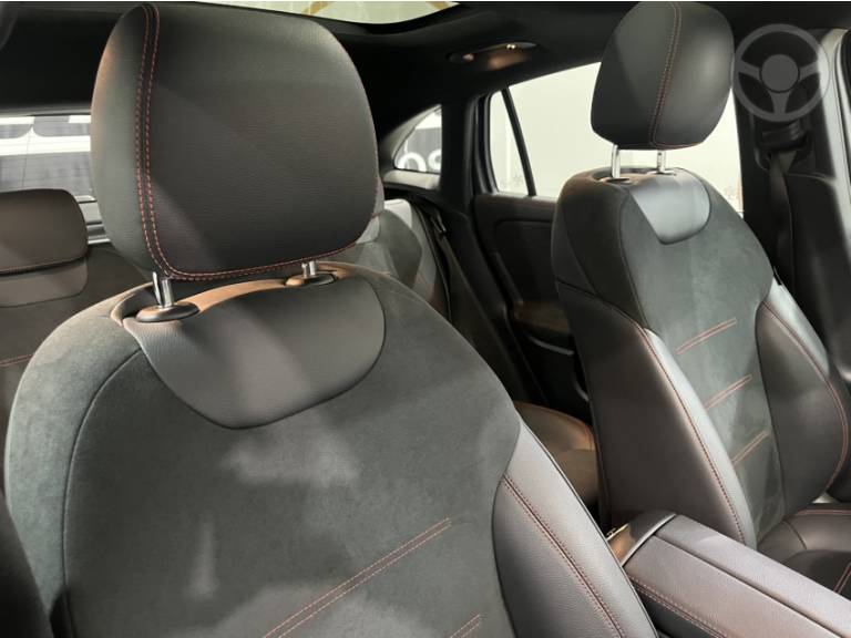 MERCEDES-BENZ - GLA 200 1.3 GCI AMG LINE 4P AUTOMÁTICO - 2022/2023 - CINZA - R$ 274.900,00