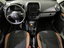 RENAULT - KWID 1.0 12V OUTSIDER FLEX 4P MANUAL - 2021/2022 - PRETA - R$ 52.500,00