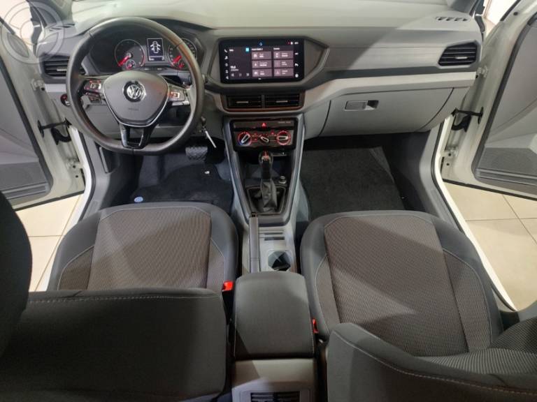 VOLKSWAGEN - T-CROSS 1.0 TSI 12V FLEX 4P AUTOMÁTICO - 2021/2021 - BRANCA - R$ 98.000,00