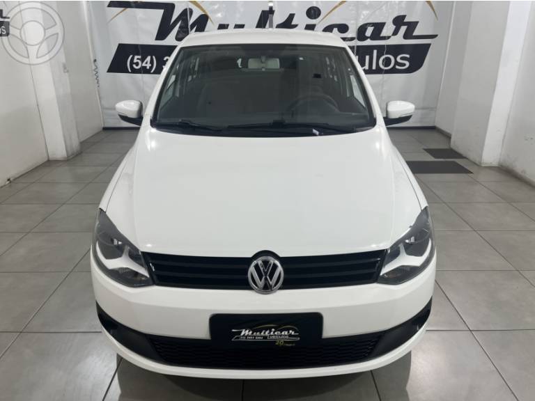 VOLKSWAGEN - FOX 1.6 MI 8V FLEX 4P MANUAL - 2013/2013 - BRANCA - R$ 40.500,00