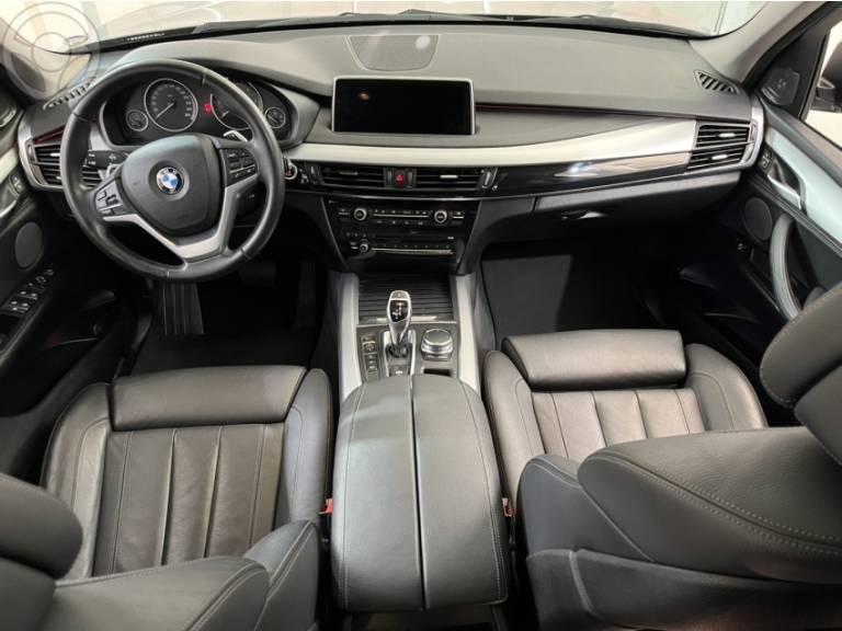 BMW - X5 3.0 4X4 30D I6 TURBO DIESEL 4P AUTOMÁTICO - 2018/2018 - CINZA - R$ 203.900,00
