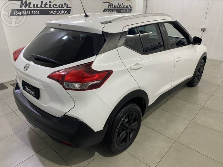 NISSAN - KICKS 1.6 16V FLEX S XTRONIC 4P AUTOMÁTICO - 2019/2020 - BRANCA - R$ 84.900,00
