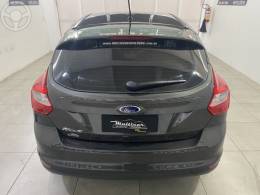 FORD - FOCUS 2.0 SE HATCH 16V FLEX 4P AUTO - 2013/2014 - CINZA - R$ 54.500,00