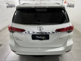 TOYOTA - HILUX SW4 2.8 SRX 4X4 16V TURBO INTERCOOLER DIESEL 4P AUTOMÁTICO - 2017/2017 - BRANCA - R$ 214.000,00