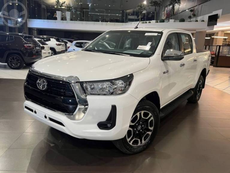 TOYOTA - HILUX 2.8 SRV 4X4 CD 16V DIESEL 4P AUTOMÁTICO - 2024/2024 - BRANCA - R$ 265.000,00