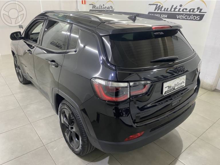 JEEP - COMPASS 2.0 16V FLEX LONGITUDE AUTOMÁTICO - 2021/2021 - PRETA - R$ 112.900,00