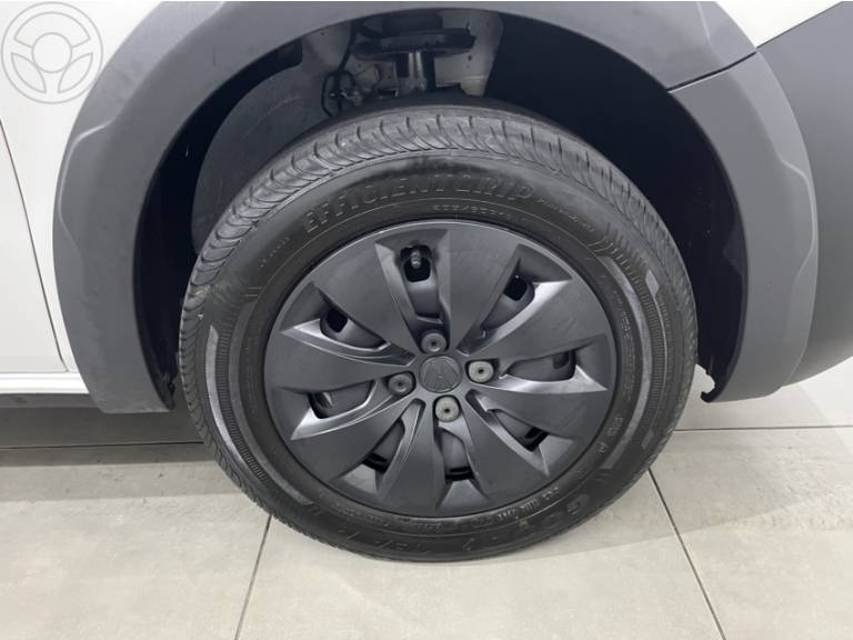 VOLKSWAGEN - SAVEIRO 1.6 MSI ROBUST CS 8V FLEX 2P MANUAL - 2024/2024 - BRANCA - R$ 80.900,00