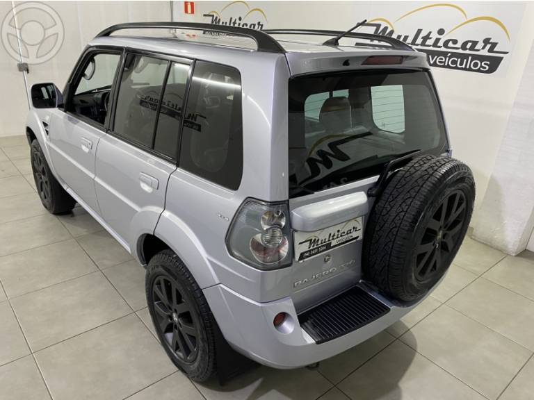 MITSUBISHI - PAJERO TR4 2.0 4X4 16V FLEX 4P MANUAL - 2010/2011 - PRATA - R$ 58.500,00