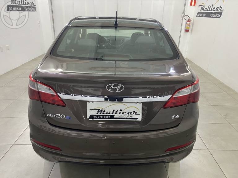 HYUNDAI - HB20S 1.6 COMFORT PLUS 16V FLEX 4P MANUAL - 2016/2017 - MARROM - R$ 59.900,00