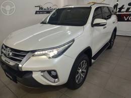 TOYOTA - HILUX SW4 2.8 SRX 4X4 16V TURBO INTERCOOLER DIESEL 4P AUTOMÁTICO - 2016/2017 - BRANCA - R$ 215.000,00