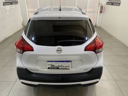 NISSAN - KICKS 1.6 16V FLEX SV 4P XTRONIC - 2020/2020 - BRANCA - R$ 87.900,00