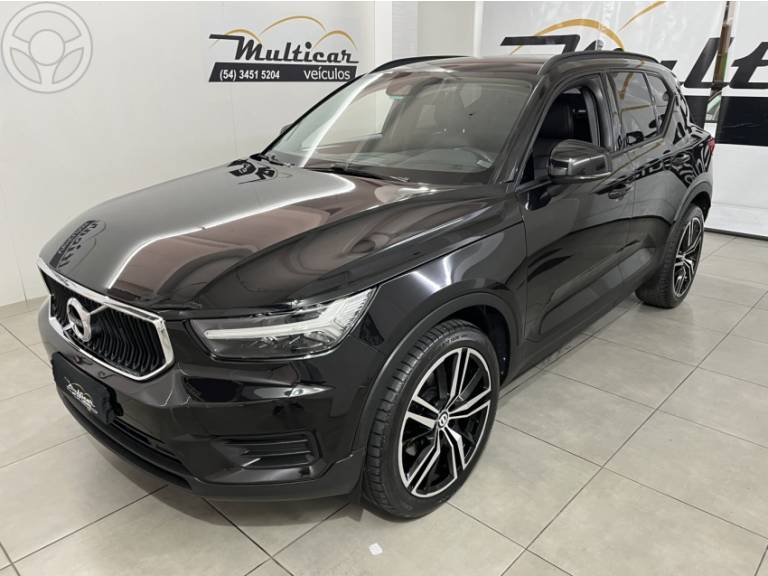 VOLVO - XC 40 2.0 T4 GEARTRONIC - 2019/2019 - PRETA - R$ 123.900,00