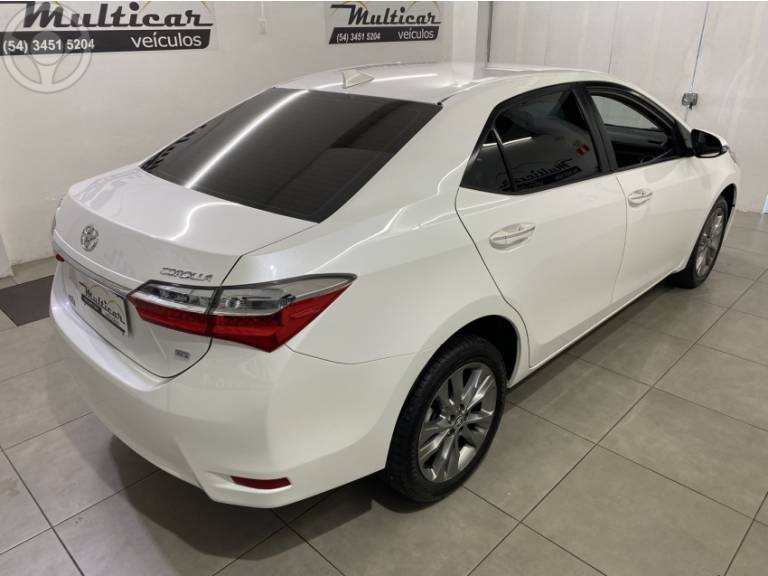 TOYOTA - COROLLA 2.0 XEI 16V FLEX 4P AUTOMÁTICO - 2019/2019 - BRANCA - R$ 104.900,00