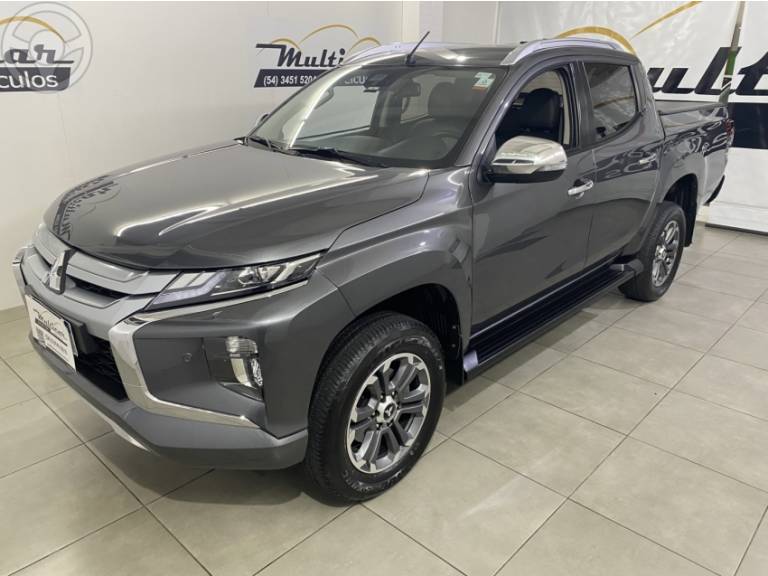 MITSUBISHI - L200 TRITON 2.4 HPE-S SPORT 4X4 CD 16V DIESEL 4P AUTOMÁTICO - 2021/2022 - CINZA - R$ 219.900,00