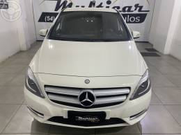 MERCEDES-BENZ - B 200 1.6 SPORT TURBO 4P AUTOMÁTICO - 2013/2014 - BRANCA - R$ 69.900,00