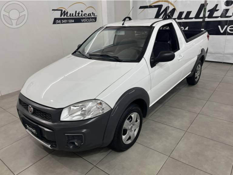 FIAT - STRADA 1.4 MPI HARD WORKING CS 8V FLEX 2P MANUAL - 2016/2017 - BRANCA - R$ 52.900,00