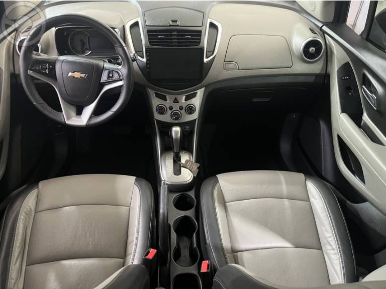 CHEVROLET - TRACKER 1.8 MPFI LTZ 4X2 16V FLEX 4P AUTOMÁTICO - 2014/2014 - PRETA - R$ 67.900,00