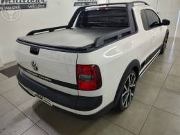 VOLKSWAGEN - SAVEIRO 1.6 CROSS CE 16V FLEX 2P MANUAL - 2014/2015 - BRANCA - R$ 80.000,00