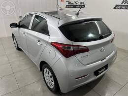 HYUNDAI - HB20 1.0 COMFORT PLUS 12V FLEX 4P MANUAL - 2015/2015 - PRATA - R$ 47.900,00