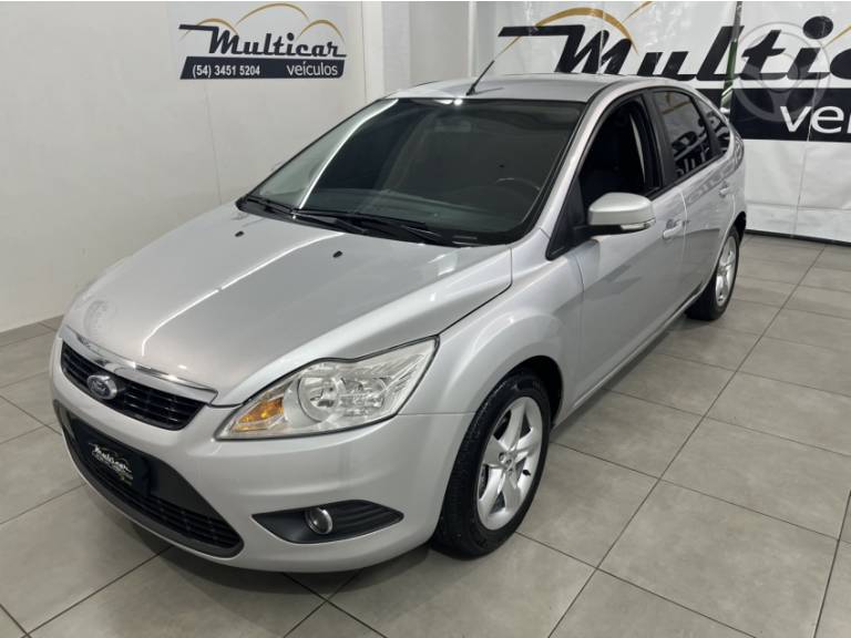 FORD - FOCUS 1.6 GLX 16V FLEX 4P MANUAL - 2010/2010 - PRATA - R$ 38.900,00