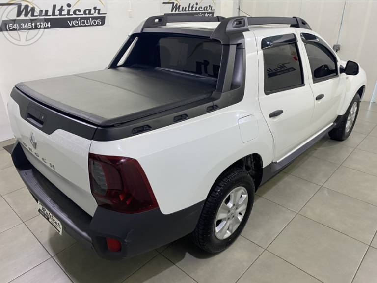 RENAULT - DUSTER OROCH 1.6 16V FLEX EXPRESSION 4P MANUAL - 2021/2022 - BRANCA - R$ 88.900,00