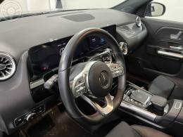 MERCEDES-BENZ - GLA 200 AMG 1.3 TURBO 16V GASOLINA 4P AUTOMÁTICO - 2022/2023 - CINZA - R$ 274.900,00