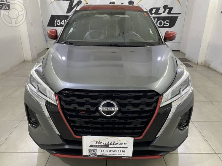 NISSAN - KICKS 1.6 XPLAY 16V FLEX 4P AUTOMÁTICO - 2022/2023 - CINZA - R$ 119.900,00