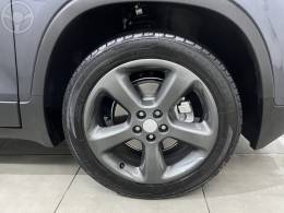 CHEVROLET - TRACKER 1.8 MPFI LTZ 4X2 16V FLEX 4P AUTOMÁTICO - 2015/2015 - CINZA - R$ 69.900,00