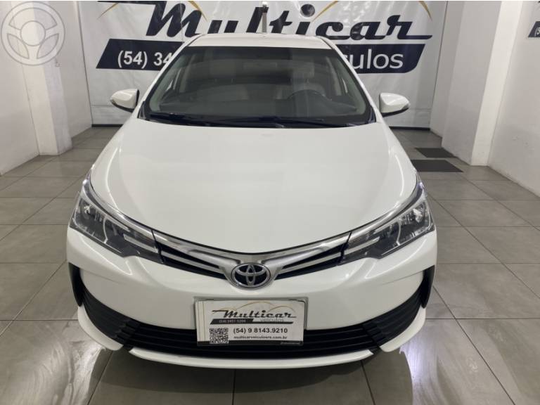 TOYOTA - COROLLA 1.8 GLI UPPER 16V FLEX 4P AUTOMÁTICO - 2018/2018 - BRANCA - R$ 93.500,00