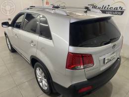 KIA MOTORS - SORENTO 2.4 EX2 4X2 16V 4P AUTOMÁTICO - 2010/2011 - PRATA - R$ 60.000,00