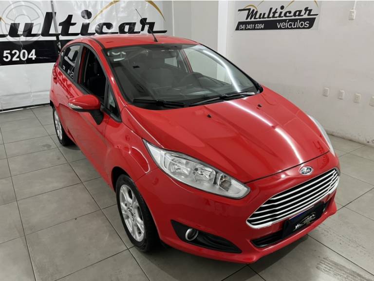 FORD - FIESTA 1.5 S HATCH 16V FLEX 4P MANUAL - 2014/2015 - VERMELHA - R$ 45.900,00