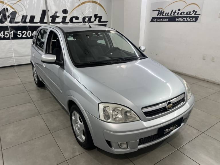 CHEVROLET - CORSA 1.4 MPFI PREMIUM 8V FLEX 4P MANUAL - 2009/2010 - PRATA - R$ 32.500,00