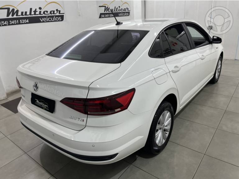 VOLKSWAGEN - VIRTUS 1.0 200 TSI COMFORTLINE AUTOMÁTICO - 2021/2022 - BRANCA - R$ 88.900,00