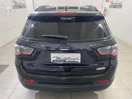 JEEP - COMPASS 2.0 16V FLEX LONGITUDE AUTOMÁTICO - 2021/2021 - PRETA - R$ 109.900,00