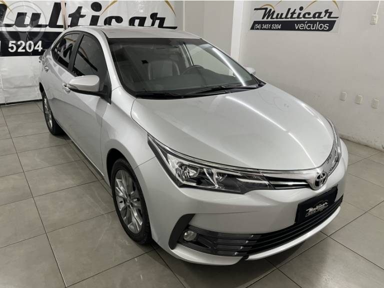 TOYOTA - COROLLA 2.0 XEI 16V FLEX 4P AUTOMÁTICO - 2019/2019 - PRATA - R$ 108.900,00