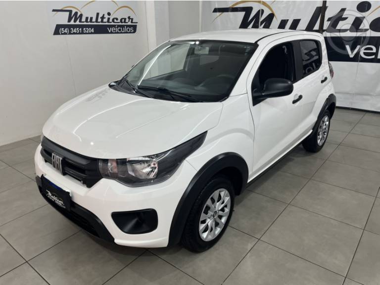 FIAT - MOBI 1.0 8V EVO FLEX LIKE. MANUAL - 2022/2023 - BRANCA - R$ 54.900,00