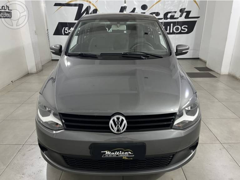VOLKSWAGEN - FOX 1.0 MI 8V FLEX 4P MANUAL - 2012/2012 - CINZA - R$ 34.500,00